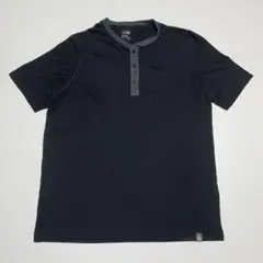 THE NORTH FACE Tシャツ ヘンリーネック 黒　db117のサムネイル
