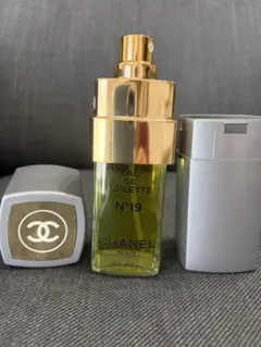 CHANEL シャネル　オードトワレ N°19 100ml