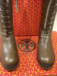 【新品未使用】TORYBURCHレースアップ ロングブーツ ブラウン6 1/2Mのサムネイル