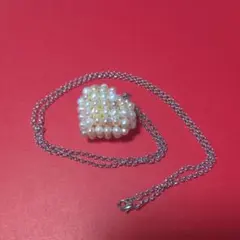 パール風ハート型ネックレス