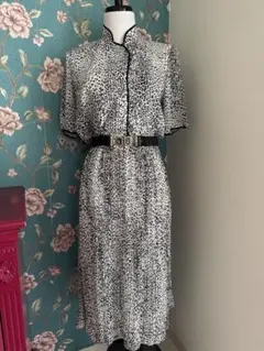 希少！＊昭和vintage＊白 レオパード チャイナワンピース＊レトロ✴︎極美品✴︎のサムネイル