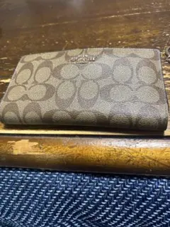 コーチ財布
