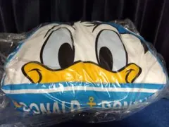 Disney ドナルド　BIGクッションのサムネイル