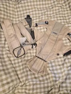 美品　BABYBJÖRN 抱っこ紐 ベビーキャリアミニ　 メッシュ　ピンク