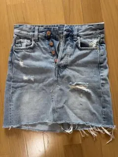 H&M デニムミニスカート ダメージ加工のサムネイル