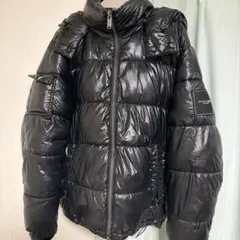 ブラックダウンジャケット フード付き