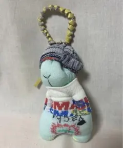 ほぼ新品　カルミナカンプス　限定クマチャーム