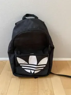 adidas 黒 リュック・バックパック