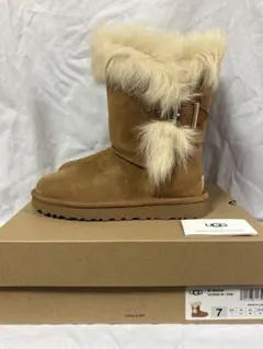 ⭐️新品⭐️UGGムートンブーツ【US7】【24】⭐️⭐️⭐️月始SALE価格⭐️⭐️⭐️のサムネイル