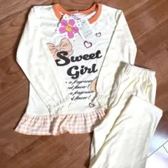 新品　長袖　長ズボン　パジャマ　上下　グレー　110㎝　未使用　　タグ付き