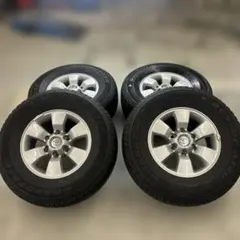 ハイラックスサーフ　VZN215 トヨタ　純正ホイール　6穴　265/70/16のサムネイル