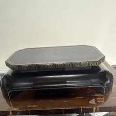 黒い八角形花台