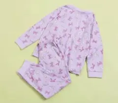 【新品】ベビーパジャマ　長袖　90のサムネイル