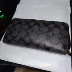 Coach モノグラム ブラック長財布　中古