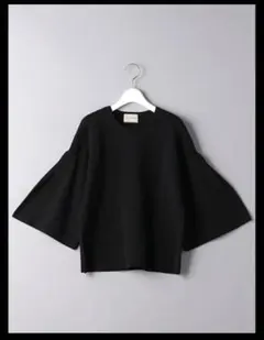 【未使用品】ユナイテッドアローズ　フレアスリーブニット