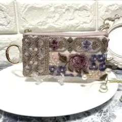 Item thumbnail for item 30a57af3-402e-4324-afe0-32d417232aaf