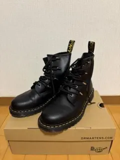 Dr. Martens 8ホール ブーツ ブラックのサムネイル