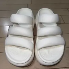 Crocs （クロックス）　厚底サンダル　メガクラッシュトリプルのサムネイル