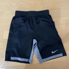 Nike DRIFIT ハーフパンツ ブラック
