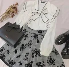 evelyn リボンフリルブラウスのサムネイル