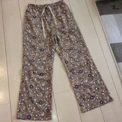 ☆BAYFLOW ベイフロー☆ 花柄 パンツ ブラウン 裏地付き レディースＬのサムネイル