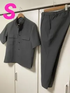 グリーンレーベルリラクシング　ダークグレー 半袖シャツとパンツセット　S