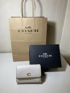 COACH ミニ　トライ　フォールド　ウォレット　新品未使用のサムネイル