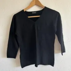 レディース　ブラック　セーター