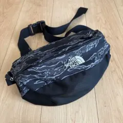 ノースフェイスショルダーバッグ