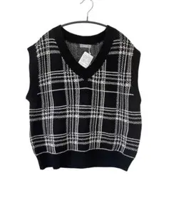 新品タグ付き　チェック柄　ニットベスト　ブラック　ニットジレ