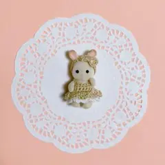 ミニチュアドール赤ちゃん用着せ替えお洋服　2段フリルワンピース