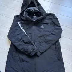 adidas ウィンドブレーカー　140