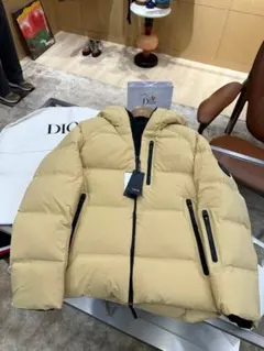 DIOR ダウンジャケット ベージュ