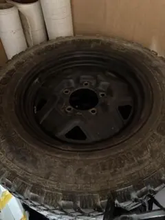 185/85R16 ジオランダーMT ja11純正ホイール　ヒビありのサムネイル