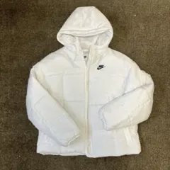 Nike ホワイト ダウンジャケット L