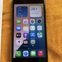 玉*葱様 Apple iPhone SE (第2世代) ブラック 本体