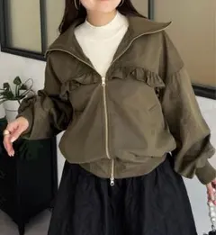 春ジャケット 新品 プロズヴェール　Wジップビッグカラーフリルブルゾン　TMのサムネイル