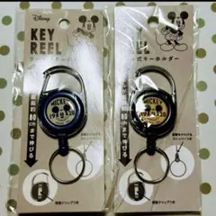 ミッキーマウス★背面クリップ付きリールキーホルダー2色SET(ブルー、ブラック)