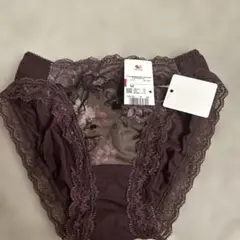 新品タグ付　ワコール　ショーツ　パンツ　アンダーウェア　M ボルドー