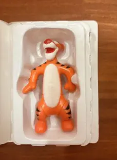マクドナルド ハッピーセット ディズニー プーさん ティガー フィギュア