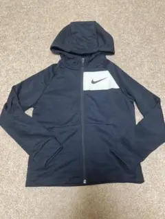 NIKE ナイキ パーカー　130〜140cm