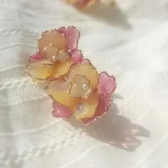 【ハンドメイド】花モチーフ ピアス ピンクイエロー