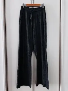 【ユニクロ】ウォッシャブルニットケーブルパンツ