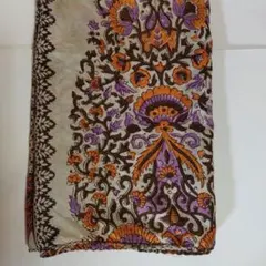インド製シルクの花柄ペイズリースカーフ