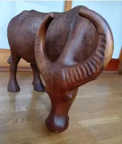 金属製 牛に乗る人物像 約30cm - メルカリ