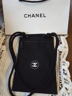 CHANEL ノベルティ　パスポートホルダー　　　[ショッピングバック付き]