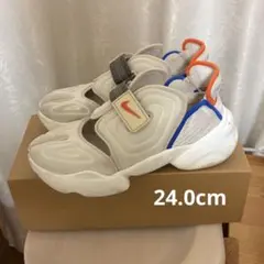 nike アクアリフト　24.0