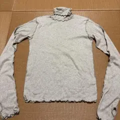 カスタネ　フリル付きハイネック長袖トップス ベージュ　フリーサイズ