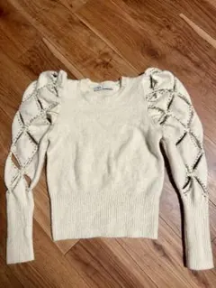 ZARA アイボリー パフスリーブセーター M
