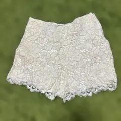 ZARA WBS COLLECTION アイボリーショートパンツ